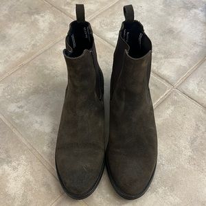 Thursday brand weatherproof Chelsea boots, size 8.5 women’s